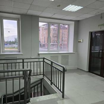 Сдается Нежилое помещение, 156 м²
