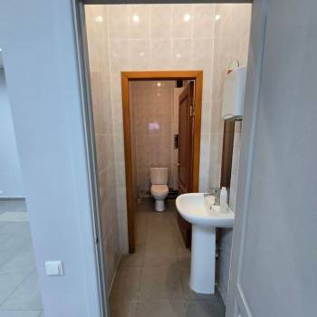 Сдается Нежилое помещение, 156 м²