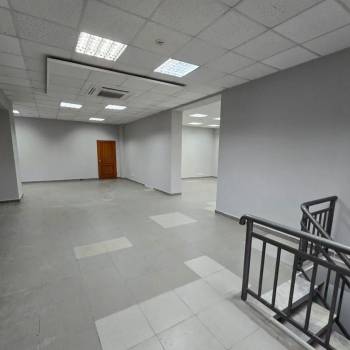 Сдается Нежилое помещение, 156 м²