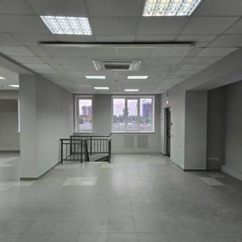 Сдается Нежилое помещение, 156 м²