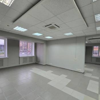 Сдается Нежилое помещение, 156 м²