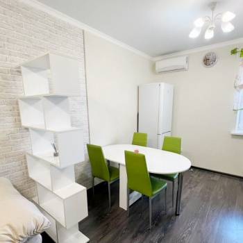 Сдается 1-комнатная квартира, 40 м²