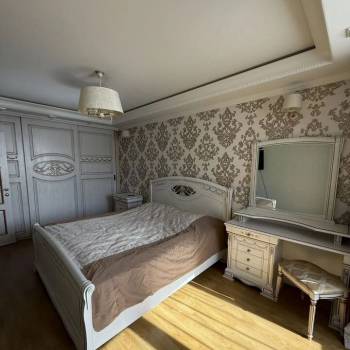 Продается 1-комнатная квартира, 33 м²
