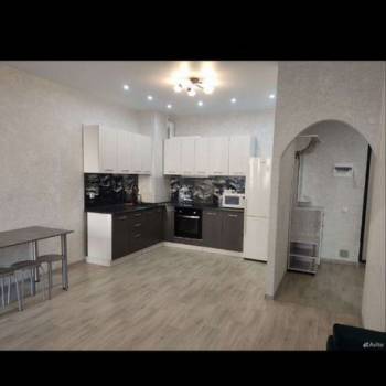 Сдается 1-комнатная квартира, 46,8 м²