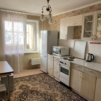 Сдается 2-х комнатная квартира, 64 м²