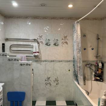 Продается Многокомнатная квартира, 128,3 м²