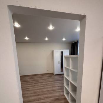 Продается 1-комнатная квартира, 41 м²
