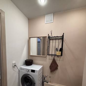 Продается 1-комнатная квартира, 41 м²