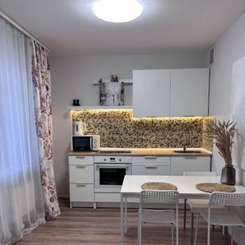Продается 1-комнатная квартира, 41 м²