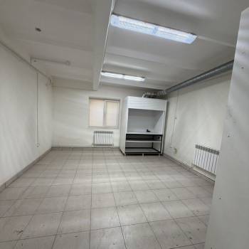 Сдается Нежилое помещение, 365 м²