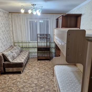 Сдается Многокомнатная квартира, 100 м²