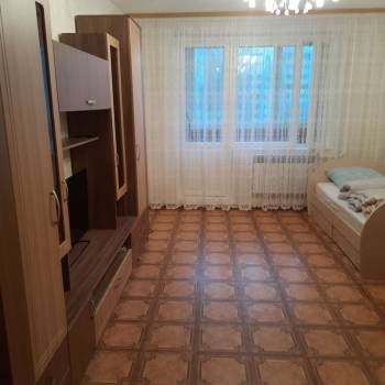 Сдается Многокомнатная квартира, 100 м²