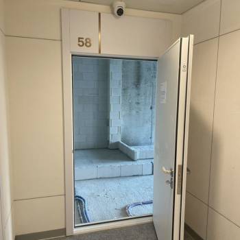 Продается 1-комнатная квартира, 63,5 м²