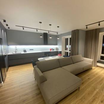 Сдается Многокомнатная квартира, 107 м²