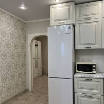 Сдается 1-комнатная квартира, 44 м²