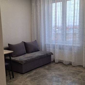 Сдается 1-комнатная квартира, 39 м²