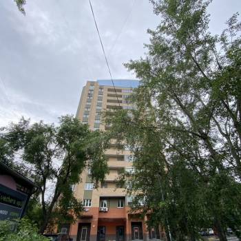 Продается 1-комнатная квартира, 62,5 м²