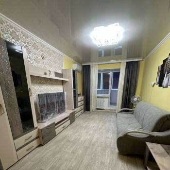 Продается 1-комнатная квартира, 43 м²