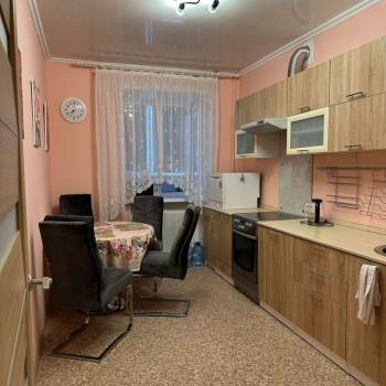 Продается 1-комнатная квартира, 43 м²