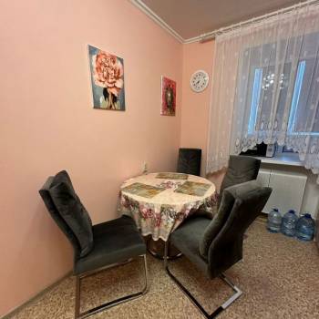 Продается 1-комнатная квартира, 43 м²