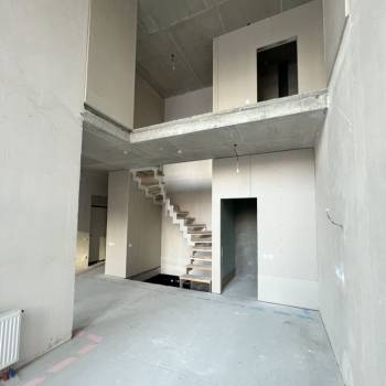 Продается 3-х комнатная квартира, 166,8 м²