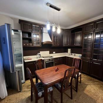 Сдается 2-х комнатная квартира, 90 м²