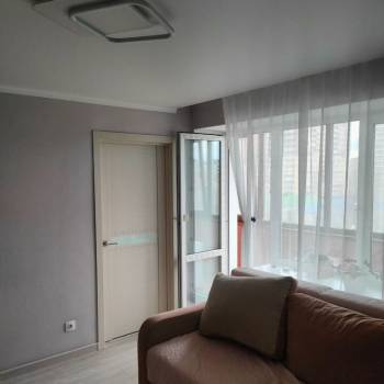 Продается Многокомнатная квартира, 100 м²