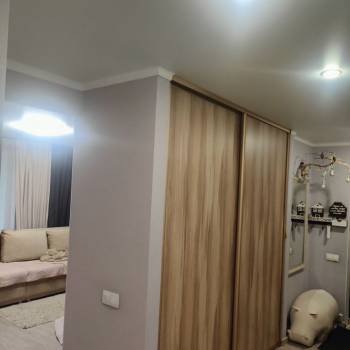 Продается Многокомнатная квартира, 100 м²