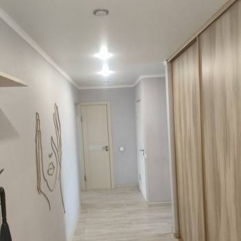 Продается Многокомнатная квартира, 100 м²