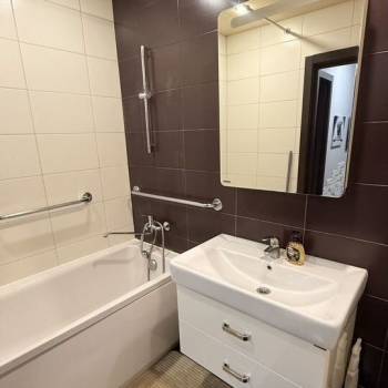Сдается 2-х комнатная квартира, 60 м²