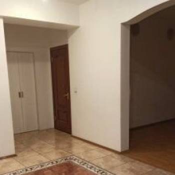 Продается Многокомнатная квартира, 199,4 м²