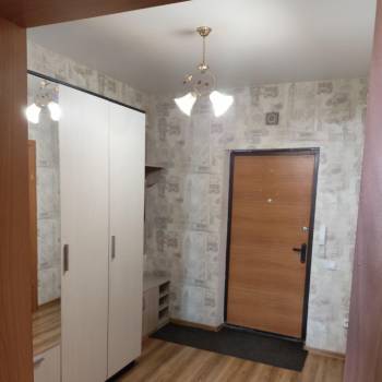 Сдается 1-комнатная квартира, 42 м²