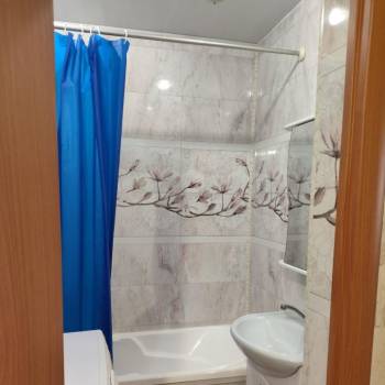 Сдается 1-комнатная квартира, 42 м²