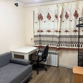Сдается Многокомнатная квартира, 60 м²