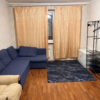 Сдается Многокомнатная квартира, 60 м²