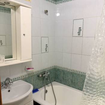 Сдается Многокомнатная квартира, 60 м²