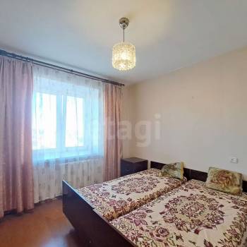 Продается Многокомнатная квартира, 76 м²