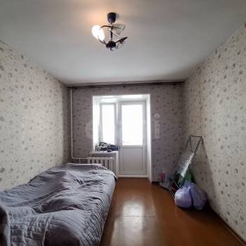 Продается Многокомнатная квартира, 76 м²