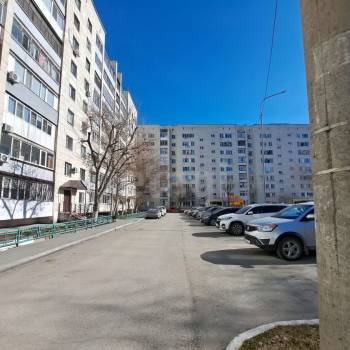 Продается Многокомнатная квартира, 76 м²