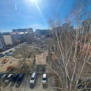 Продается Многокомнатная квартира, 76 м²
