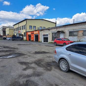 Сдается Нежилое помещение, 300 м²
