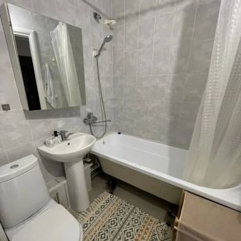 Сдается 1-комнатная квартира, 40 м²