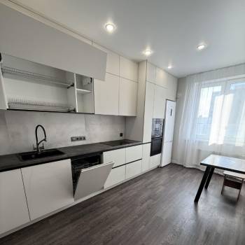 Сдается Многокомнатная квартира, 85 м²