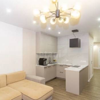 Продается Многокомнатная квартира, 76 м²