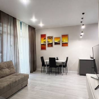 Продается 1-комнатная квартира, 43 м²