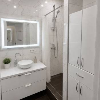 Продается 1-комнатная квартира, 43 м²