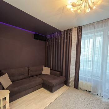 Продается 1-комнатная квартира, 43,3 м²