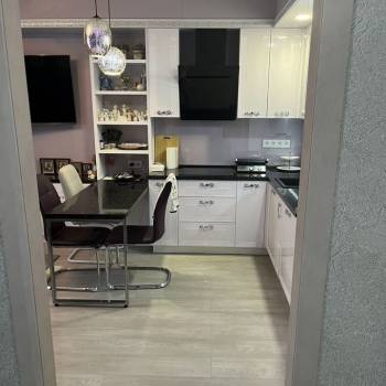 Продается 1-комнатная квартира, 43,3 м²