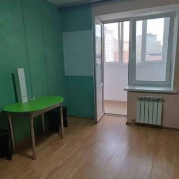 Продается 1-комнатная квартира, 45 м²