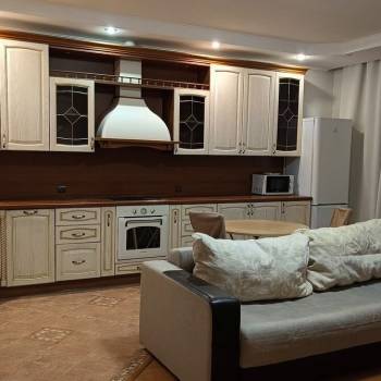 Продается 2-х комнатная квартира, 98 м²